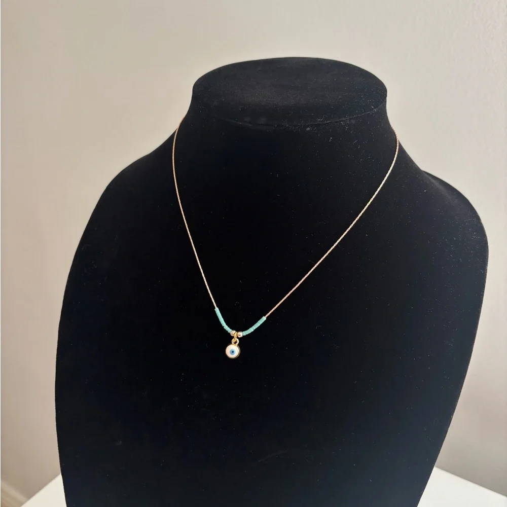 Gold Chain Necklace with Turquoise Beads and Pearl Pendant - Picture 4 of 9